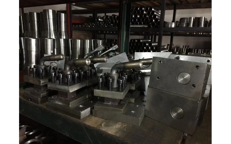 多面切削機床的工作原理是什么？